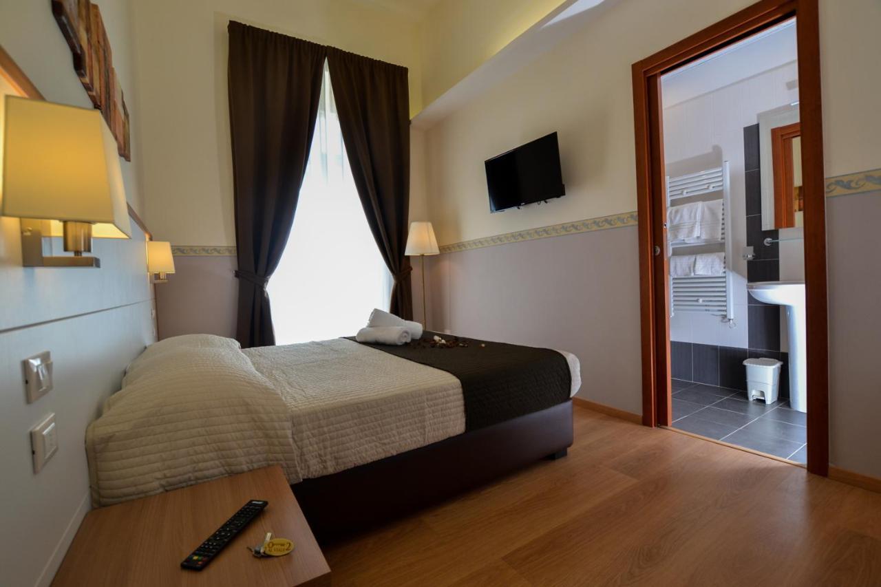 B&B Al Viale Фоджа Екстериор снимка