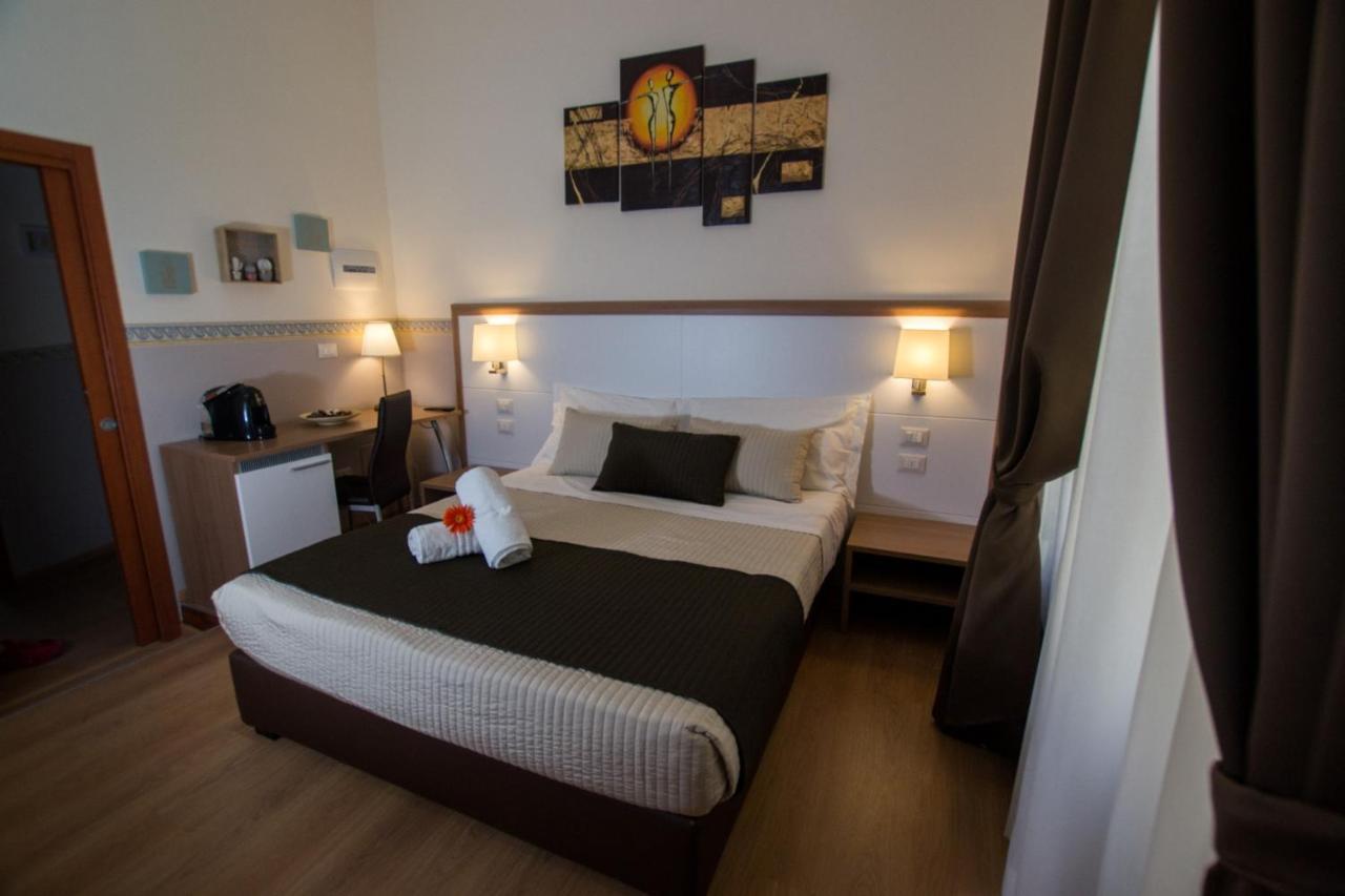 B&B Al Viale Фоджа Екстериор снимка